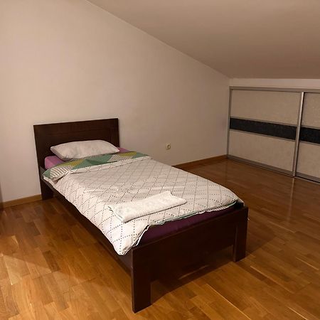 סראייבו Rooms Near The Airport מראה חיצוני תמונה