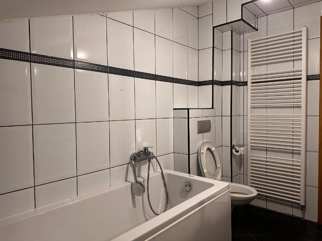 סראייבו Rooms Near The Airport מראה חיצוני תמונה